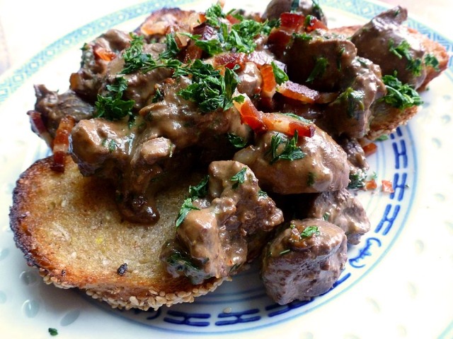deviled lamb kidneys with bits of bacon and parsley on 10-grain home-made toast, aka, YUM